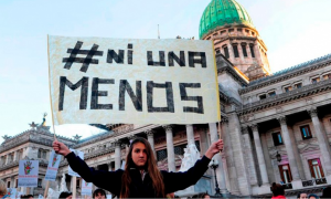 'Ainda falta muito', lamentam parentes de vítimas de feminicídio na Argentina