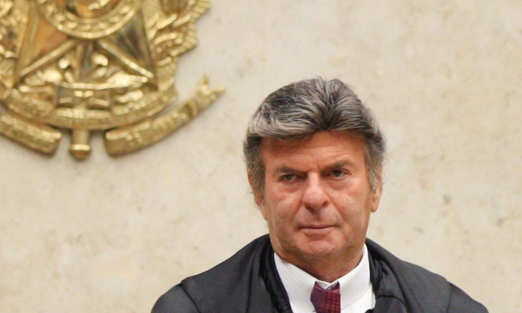 ‘Vocês podem confiar que quem ganhar, vai assumir’, garante Fux a deputados