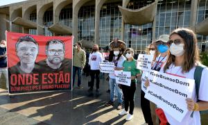 Impunidade da era Bolsonaro pode explicar o desaparecimento de Dom e Bruno na Amazônia, denuncia Le Monde