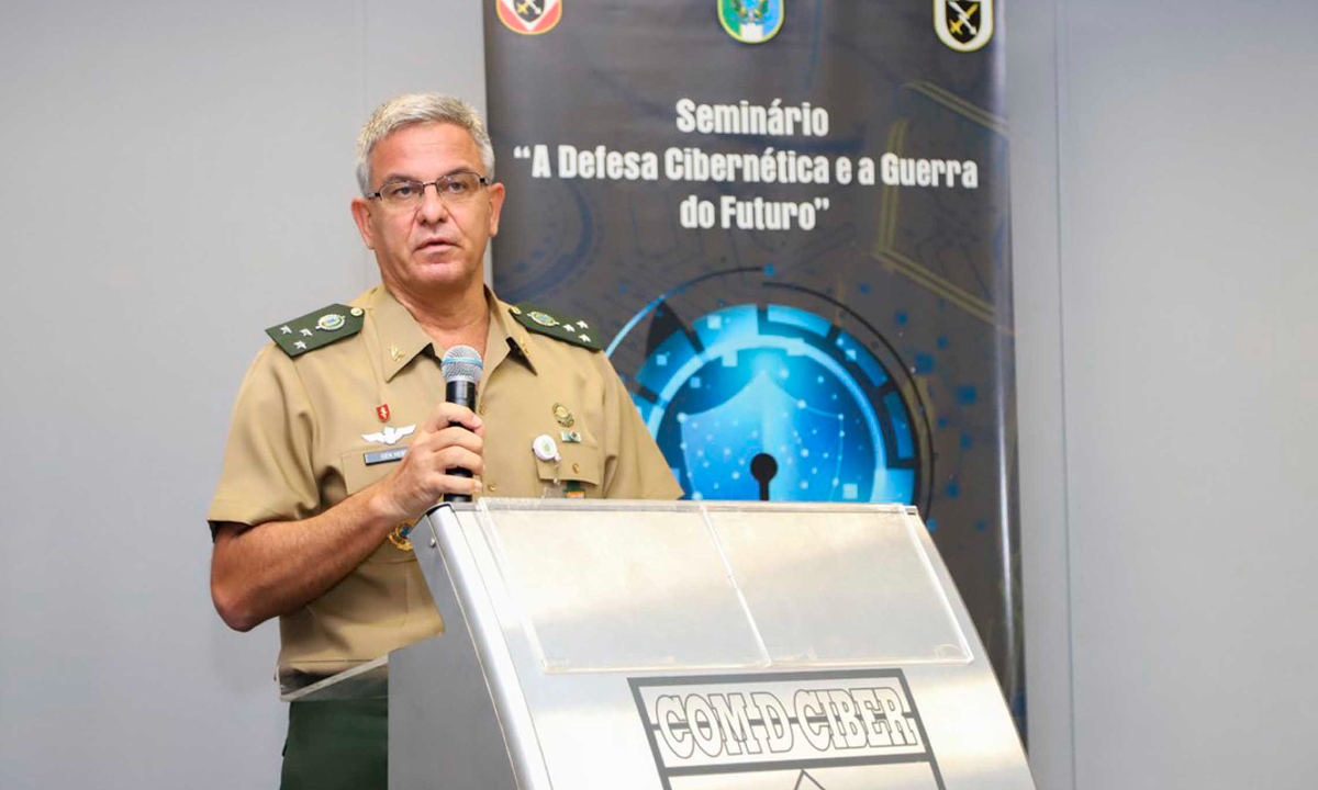 General Heber Garcia Portella, comandante do Comando de Defesa Cibernética - Foto: Reprodução 