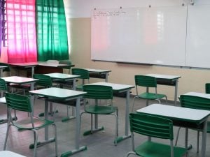 Deputados de Goiás aprovam projeto que proíbe 'ideologia de gênero' nas escolas