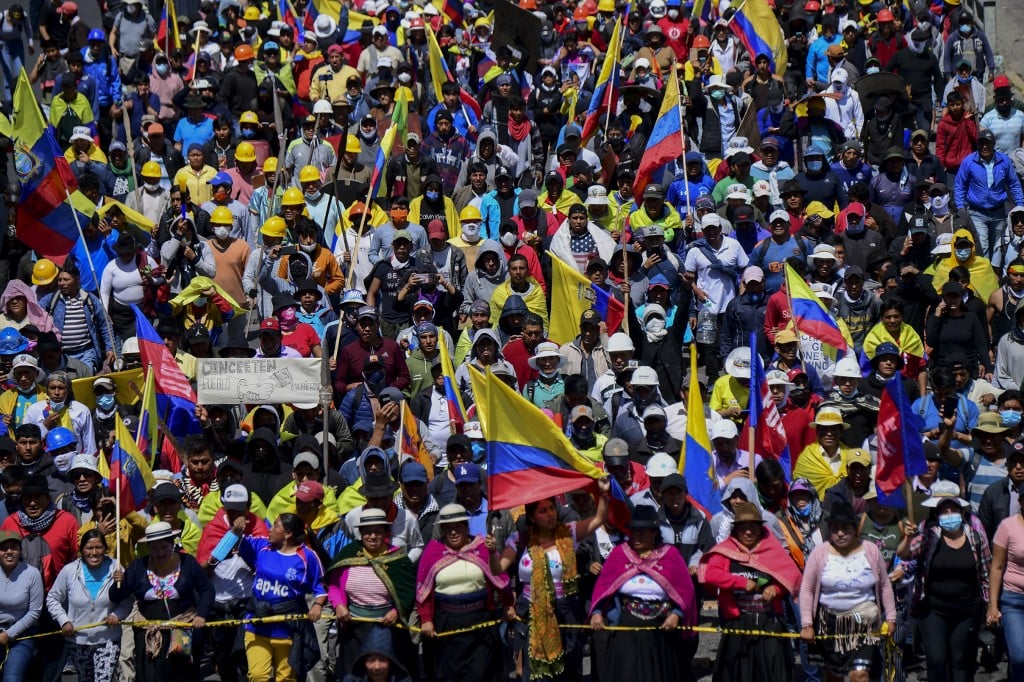 A poderosa Confederação de Nacionalidades Indígenas (Conaie) liderou 18 dias de bloqueios de rodovias e marchas nas quais ocorreram episódios de violência em diversas cidades, entre elas a capital Quito.

Foto: Martin BERNETTI / AFP 
