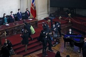 Boric recebe nova Constituição e diz que chilenos optaram 'por mais democracia, não menos'