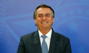 Bolsonaro diz que comunicará a Zelensky qual é a solução para a guerra na Ucrânia