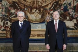 Presidente da Itália dissolve o Parlamento após renúncia do primeiro-ministro
