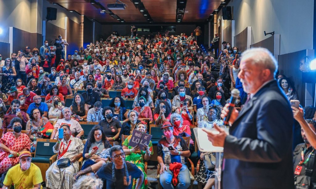 Eurasia dá 65% de chances de Lula ser eleito e vê pouco risco de golpe