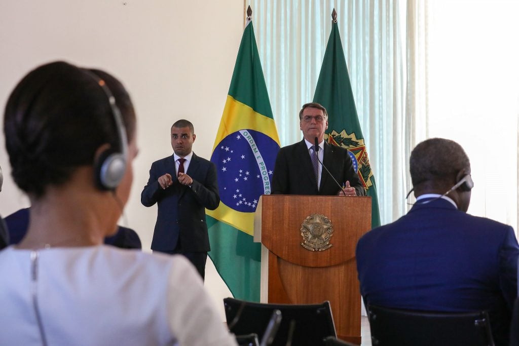 Bolsonaro fez ato de campanha e não mudou impressão sobre segurança das urnas, dizem embaixadores