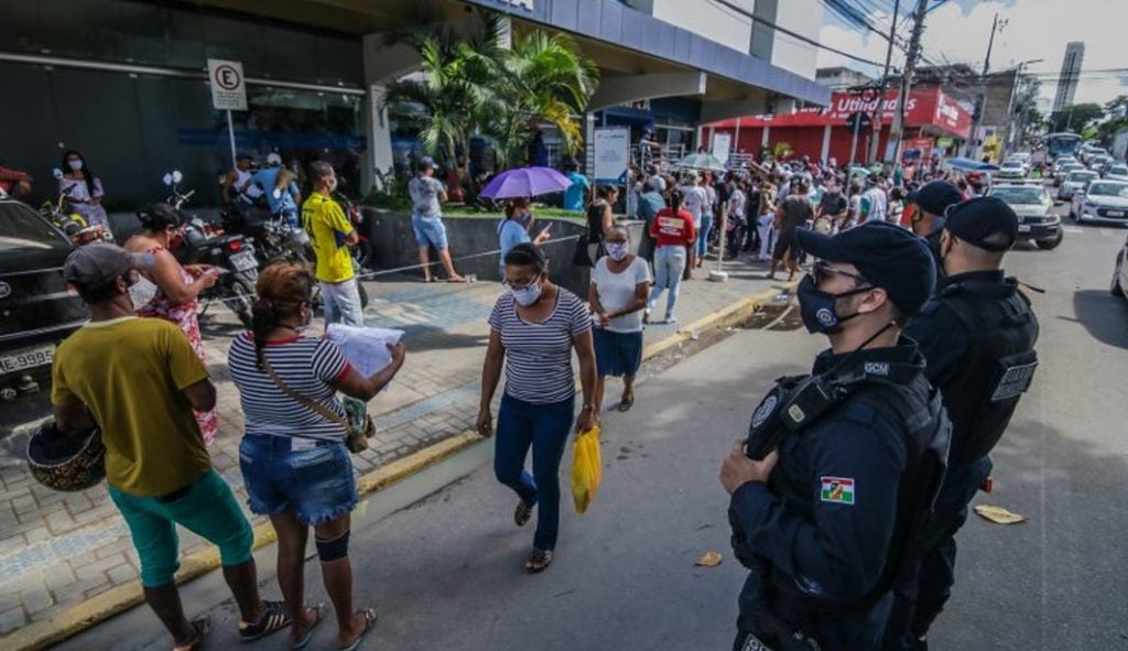 Governo pagou auxílio emergencial a 135 mil mortos, aponta CGU