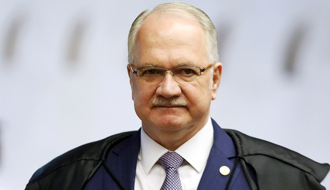 Militar que compartilhava fake news sobre as urnas é excluído de grupo fiscalizador das eleições
