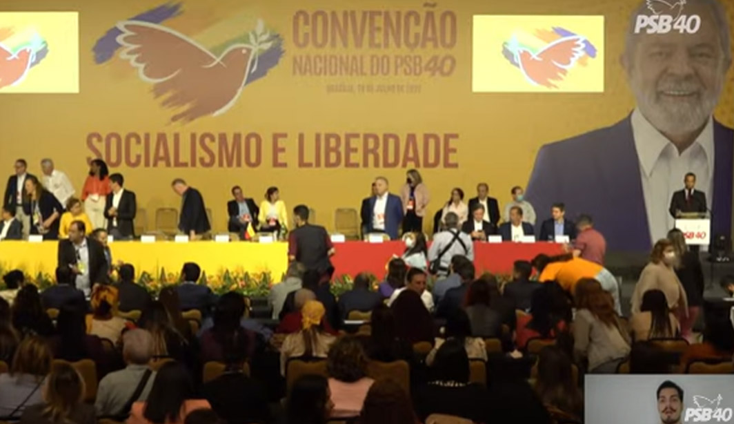 PSB oficializa apoio a Lula e confirma Alckmin como candidato a vice-presidente