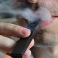 Vapor barato: o cigarro eletrônico é uma onda fatal