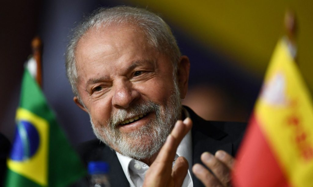 Em um mês, Lula é o candidato que mais cresce nas redes sociais, aponta levantamento