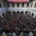 Carta em defesa da democracia chega a 1 milhão de assinaturas e marca reação ao golpismo