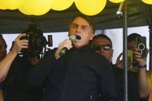 PDT vai ao TSE e pede quebra de sigilo de 'campanha paralela' a favor de Bolsonaro