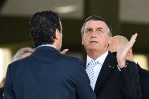 'Não tem filé mignon para todo mundo', reclama Bolsonaro após entrevista de Lula ao JN