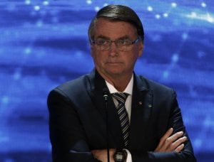 Bolsonaro, recluso desde sua derrota eleitoral, trata doença de pele