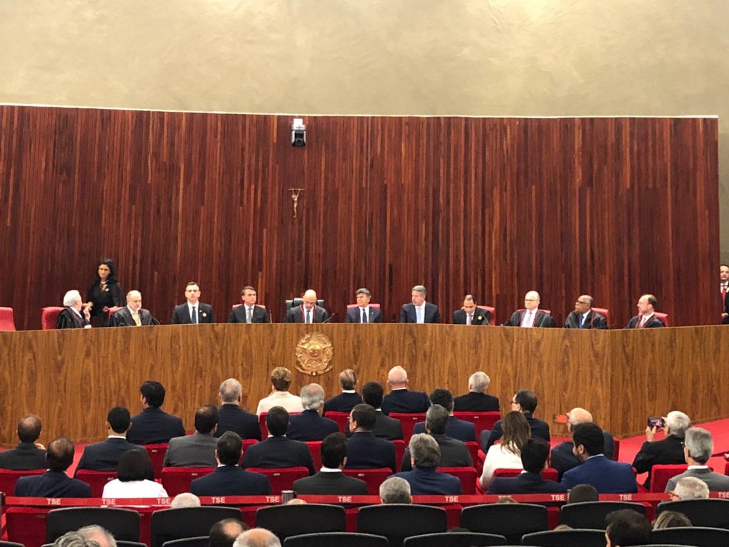 Os encontros entre Bolsonaro e Moraes, Lula e Temer e Dilma e Guedes no TSE