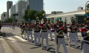 Paes diz que o Exército suspendeu desfiles do 7 de Setembro no Rio de Janeiro