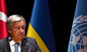 Chefe da ONU pede para suspender 'barreiras' às exportações russas de fertilizantes