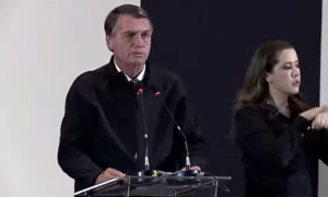 ‘O Brasil, na economia, está fazendo inveja para o mundo todo’, alega Bolsonaro