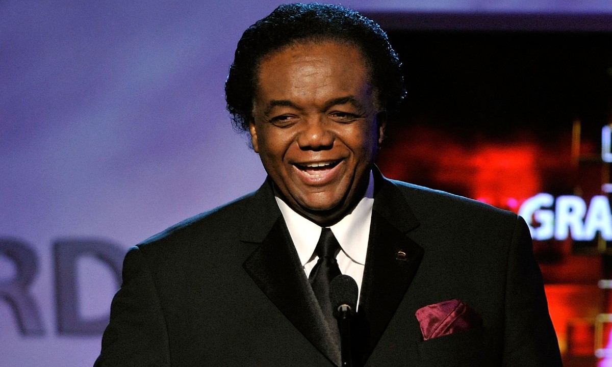 Compositor Lamont Dozier, gigante da música soul, morre aos 81 anos
