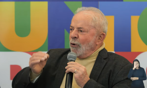 Lula promete volta do Minha Casa Minha Vida e diz não ter medo de ‘dívida do governo’