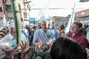 Ciro abre a campanha em São Paulo com defesa da renda mínima e provocação ao PT