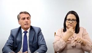 Bolsonaro volta a atacar manifesto pró-democracia: 'Onda para tentar atingir a mim'