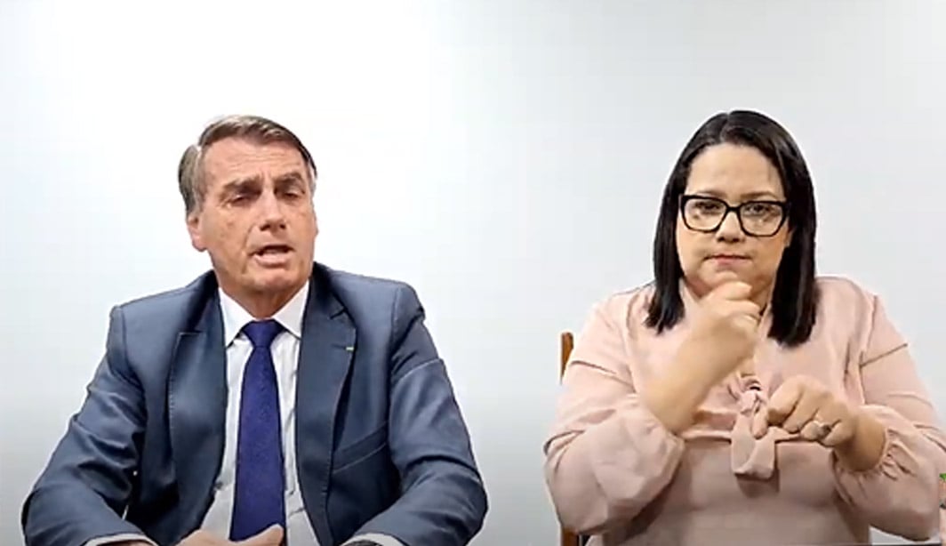 Bolsonaro volta a atacar manifesto pró-democracia: ‘Onda para tentar atingir a mim’