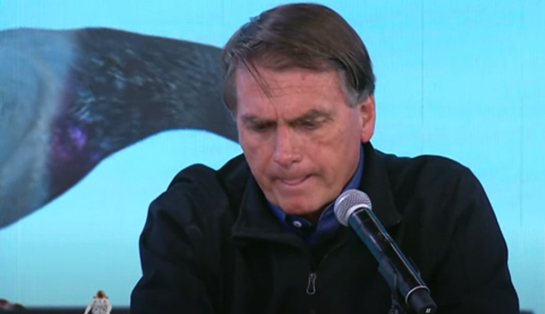 Bolsonaro questiona 33 milhões de famintos: ‘Você vê alguém pedindo pão? Não vê, pô’