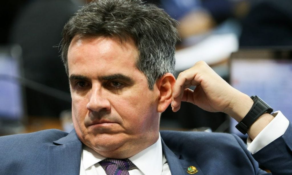 Ciro Nogueira minimiza escândalo das joias e defende Bolsonaro: ‘Coisa pequena’