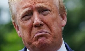 Trump é criticado nos EUA por pedido para abandonar Constituição