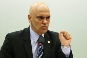'Extremistas terão a aplicação da lei', diz Moraes após ataques de bolsonaristas em NY