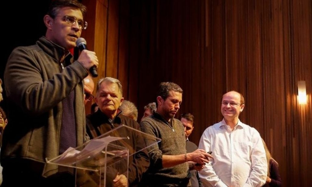 Candidato, ex-secretário de Educação de São Paulo é denunciado por suposto abuso de poder político