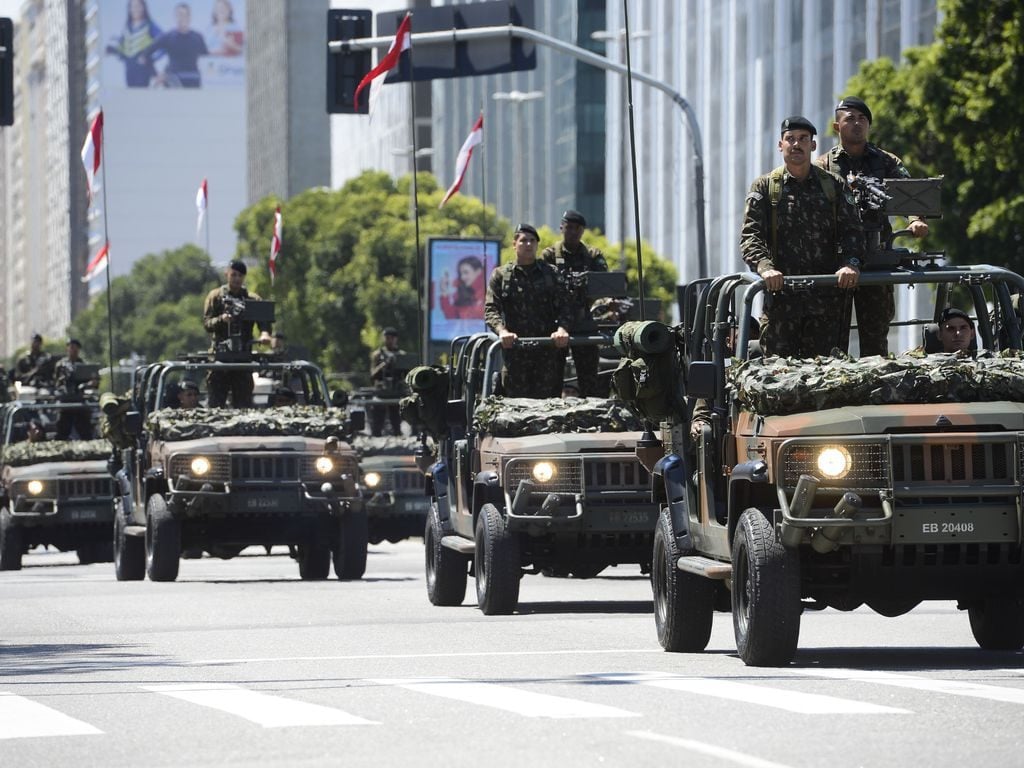 Bolsonaro reafirma 7 de Setembro em Copacabana, mas militares não confirmam