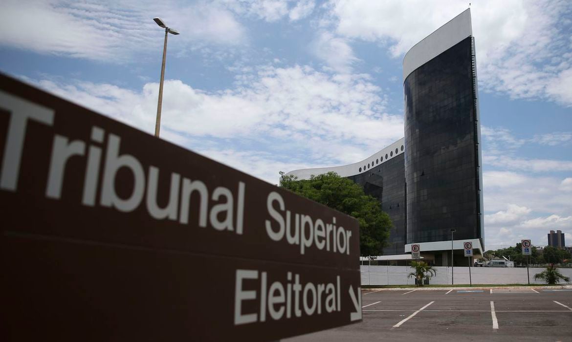 Antes de militares, OAB envia ao TSE relatório que atesta a lisura da eleição