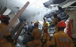 9 pessoas morrem após desabamento em evento com candidatos no interior de SP