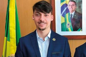 Sigilos de reuniões de Jair Renan em Brasília caem após decisão da Justiça