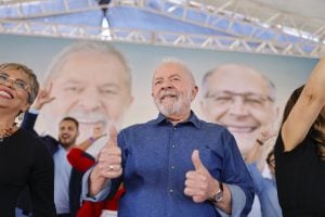 Em busca do ‘voto útil’, Lula cresce 3 pontos, mostra pesquisa FSB