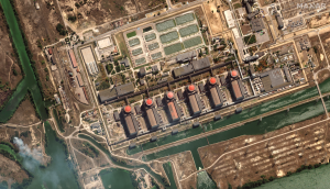 Operadora anuncia paralisação de reator de central nuclear ucraniana após bombardeio russo