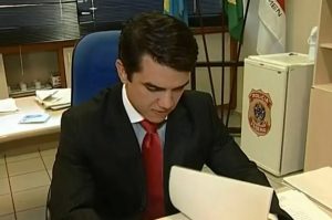 Delegado indicia cúpula da PF sob acusação de descumprir ordem judicial de transferir Milton Ribeiro para Brasília após prisão