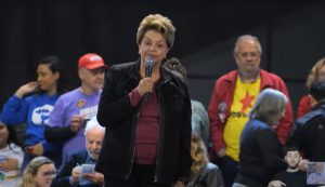 Dilma: 'Bolsonaro não tem a menor moral para falar de corrupção contra ninguém'