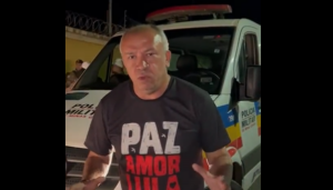Policial militar é preso após atirar em carro de som de deputado do PT em Minas Gerais