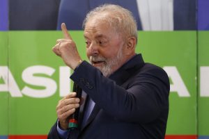 Em Campinas, Lula sobe o tom contra Bolsonaro: 'Sabe que vai perder as eleições'