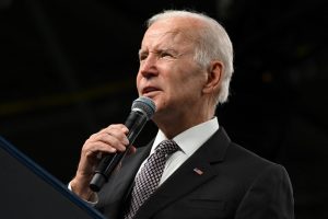 Biden reprova Fox por suprimir tradicional entrevista presidencial pré-Super Bowl