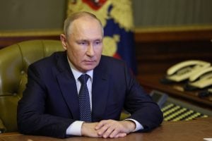 Putin prepara a Rússia para uma longa guerra na Ucrânia, diz titular da Otan