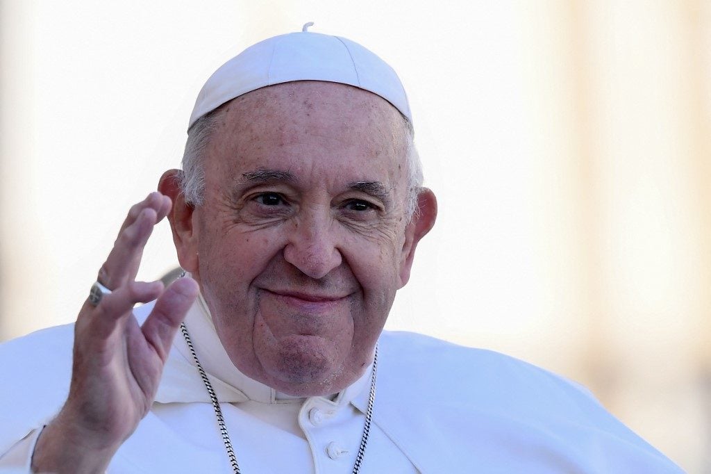 Papa Francisco vê a possibilidade de que Igreja abençoe uniões homoafetivas