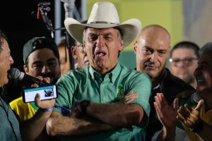 Folga, boi no rolete e 14º salário: as ofertas ilegais de patrões se Bolsonaro vencer