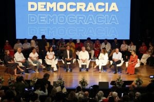 Em São Paulo, Lula acena para a frente ampla: ‘Não será um governo do PT’