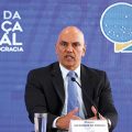 Moraes dá 4 horas para PF e PRF explicarem operações com fins eleitorais
